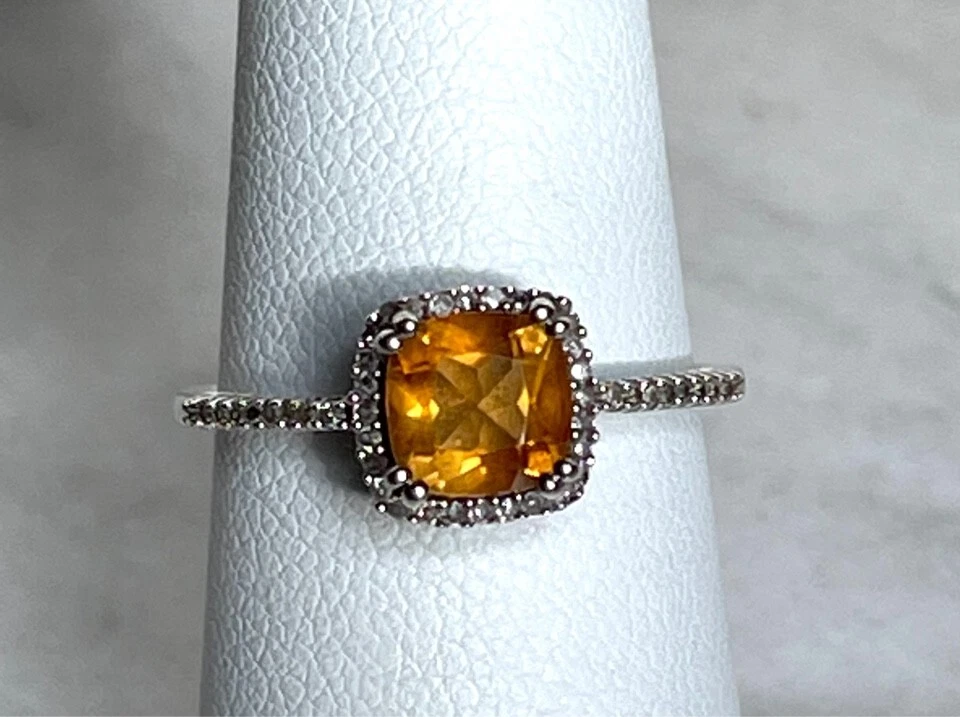 ANILLO JWBR ORO BLANCO HESSONITA GRANATE Y DIAMANTES TALLA 6.5 Foto 2 de 4