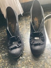 vintage 1940s ladies shoes size 6 black suede pumps