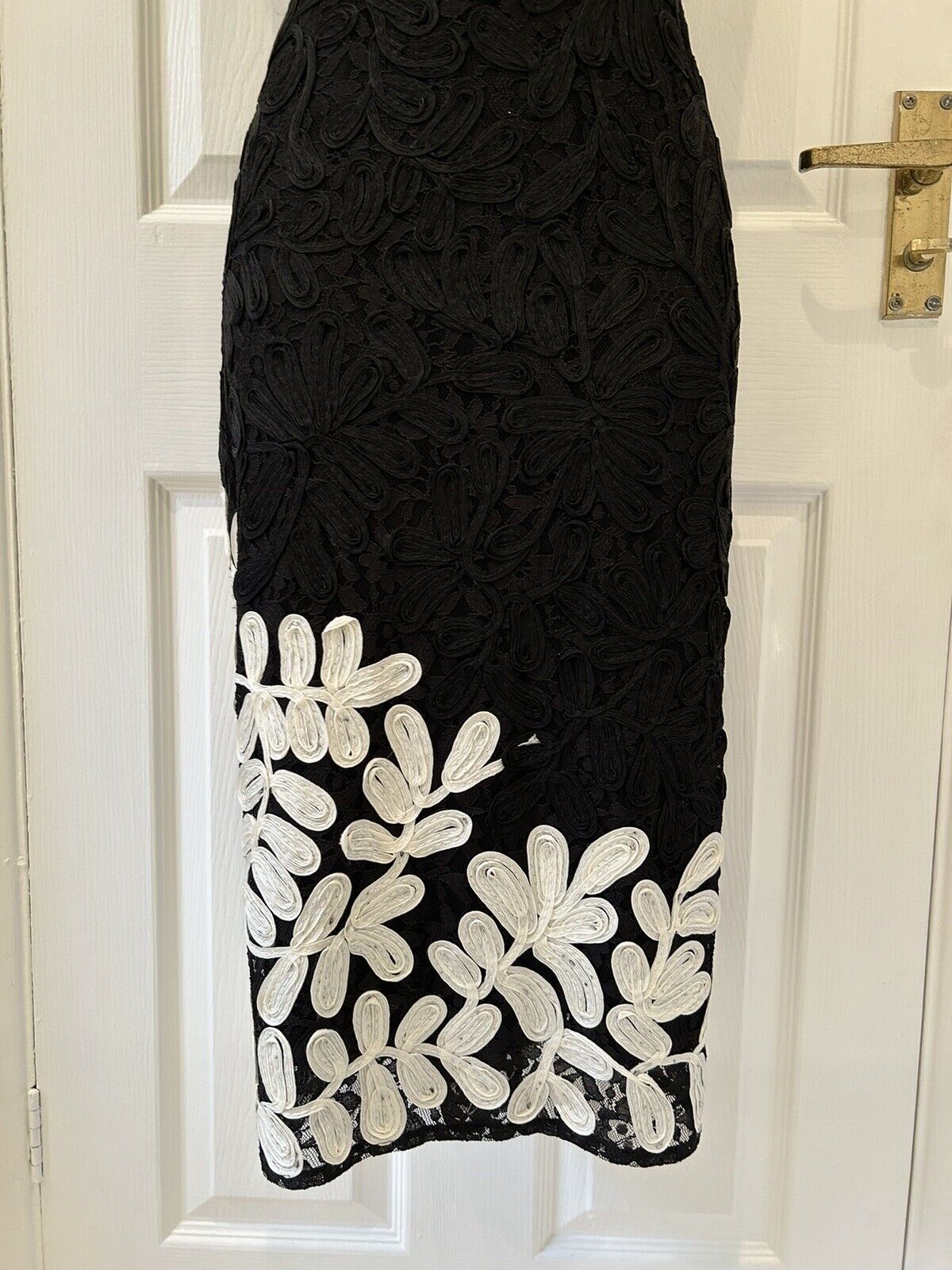 BLACK & IVORY LACE/EMBROIDERED CHRISTMAS/PARTY/OCCASION DRESS by ROMAN ...