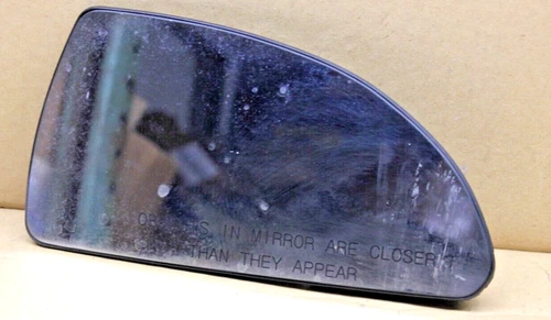 2004-2008 CHEVROLET MALIBU Right Mirror Glass  Non-Heated Lens