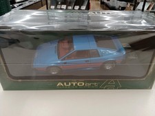 AUTOART Lotus Esprit Turbo 1981 ESSEX 1/18 scale diecast