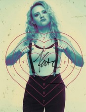 Ghostbusters: Stunning Kate McKinnon HAND Signed 10x8 Photo [19777]