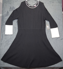 Vince Camuto Dress XL Womens Black Long Sleeve Back Zip Fit And Flare Slit Cuffs