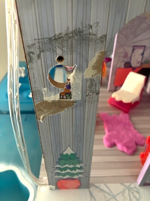 LOL Surprise Winter Disco Chalet Wooden Doll House With Furniture / Accessories