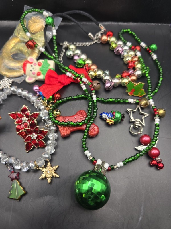 VTG Christmas Jewelry Lot w/ Red Poinsettia Earrings, Necklaces & Holiday Charms