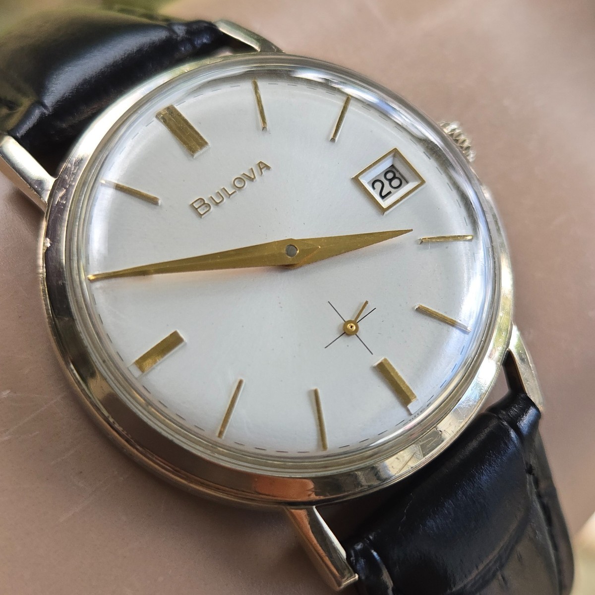 Vintage BULOVA date king 