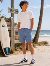 NWT Quiksilver Amphibian Shorts Boys 30/16 Boys Casual Pocket Regular Fit Youth