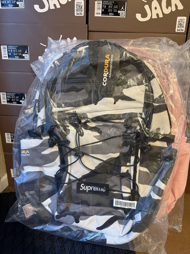 Sac à dos Supreme SS25 Snow Camo neuf avec étiquettes EN MAIN ENVOI RAPIDE