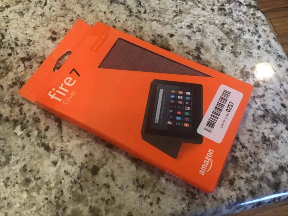 Genuine Amazon Fire 7 Tablet Fabric Protective Cover Case 9th Gen 2019 Plum NEW! - Image 2 of 4