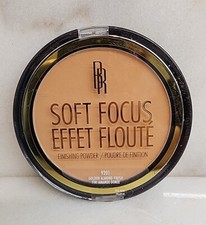 Black Radiance Soft Focus Finishing Powder- 9201 Golden Almond Finish.