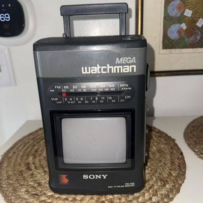 #ad Sony Mega Watchman FD 510 Portable TV FM AM Radio Vintage TESTED WORKING $55.00