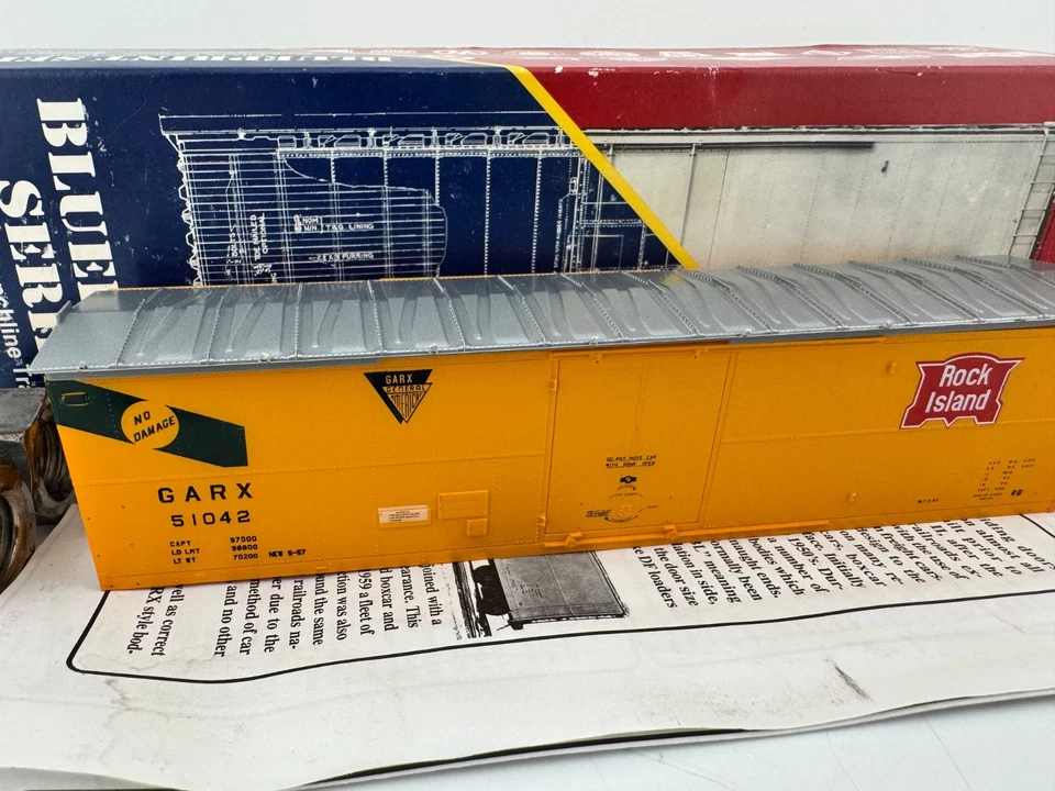 Branchline 1814 HO Scale Rock Island 50' Plug Door Box Car Road #51042 - Image 2 of 4