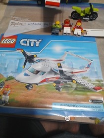 LEGO CITY: Ambulance Plane (60116)