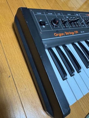 Roland RS-09 Synthesizer 61 Keys Organ Strings Keyboard Vintage