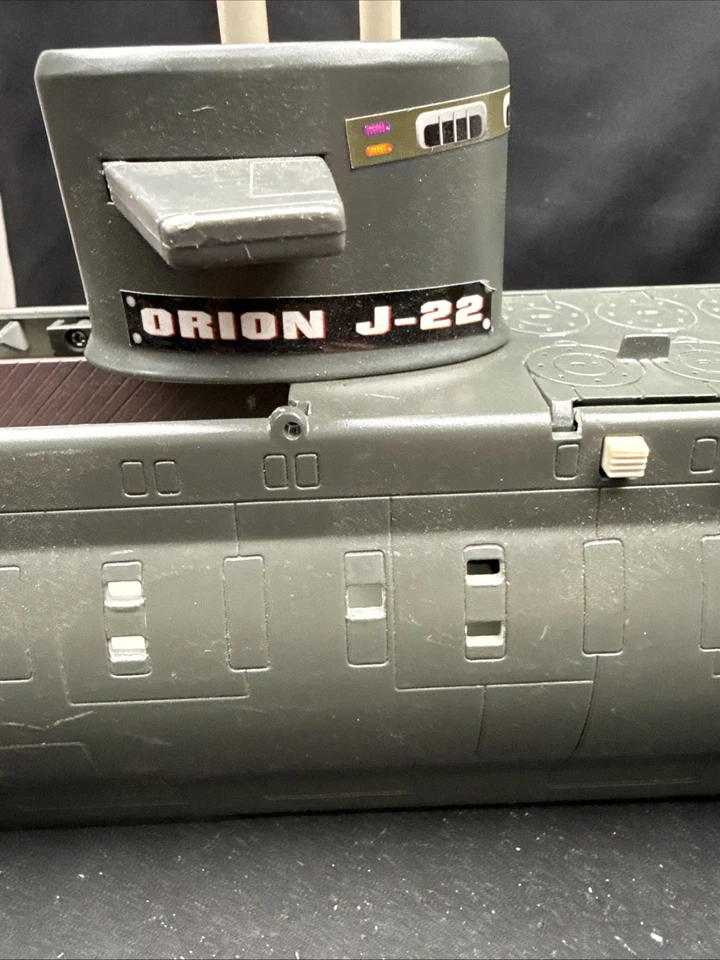 1997 Galoob Micro Machines Military Battle Zones ORION J-22 SUB Submarine Base - Image 4 of 4