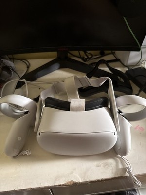 Oculus Quest 2 256GB White Used Good Condition