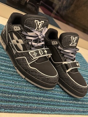 Louis Vuitton LV Trainer Sneaker Black Crocodile Motif 1ADE2R Size