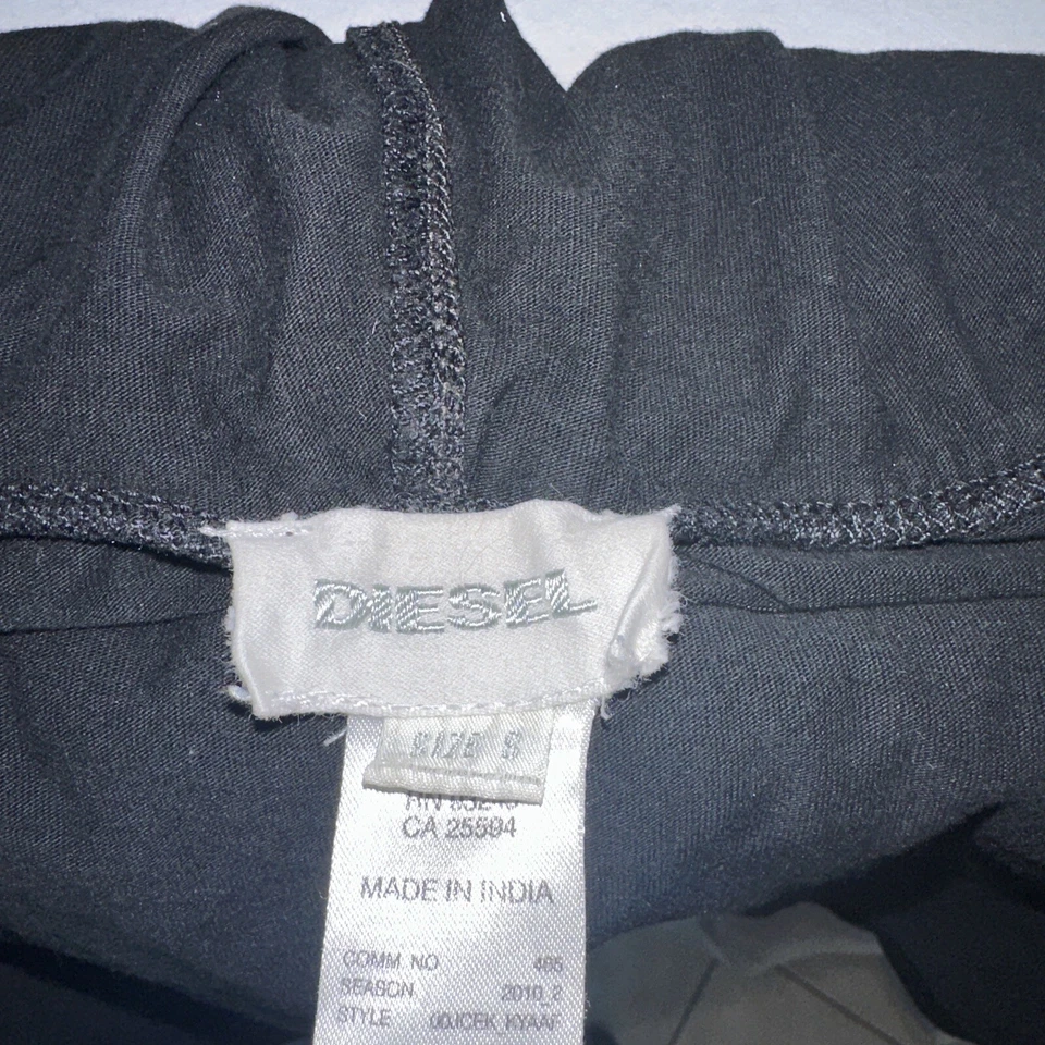 Sudadera negra con capucha DIESEL para niños talla: S usada Foto 4 de 4