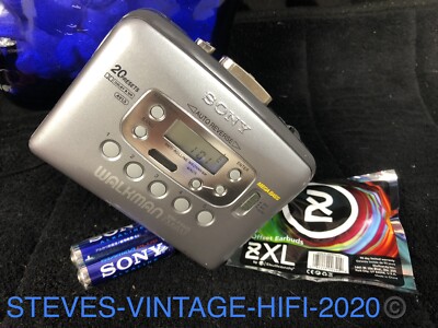 Restoring a vintage radio cassette player with corroded batteries