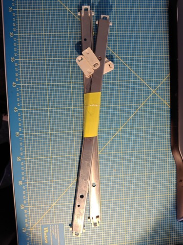 MIELE Geschirrspüler G4203SC  Korbführungen 2 Stück 05967083