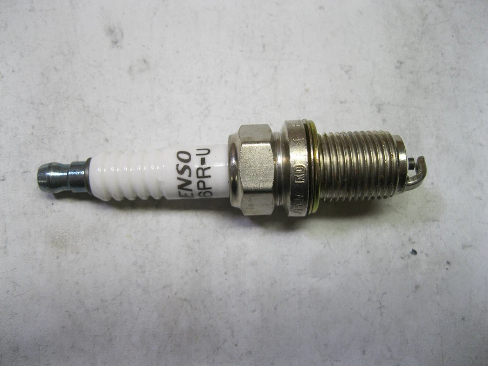 4 DENSO Spark Plugs 3137 Q16PR-U (4 pack) Foto 3 de 4