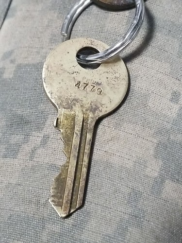 'RARE' PROGRESS Padlock 'Brass" US Military-- Grade 5340-00-582-2741 OLD(?) - Picture 7 of 16