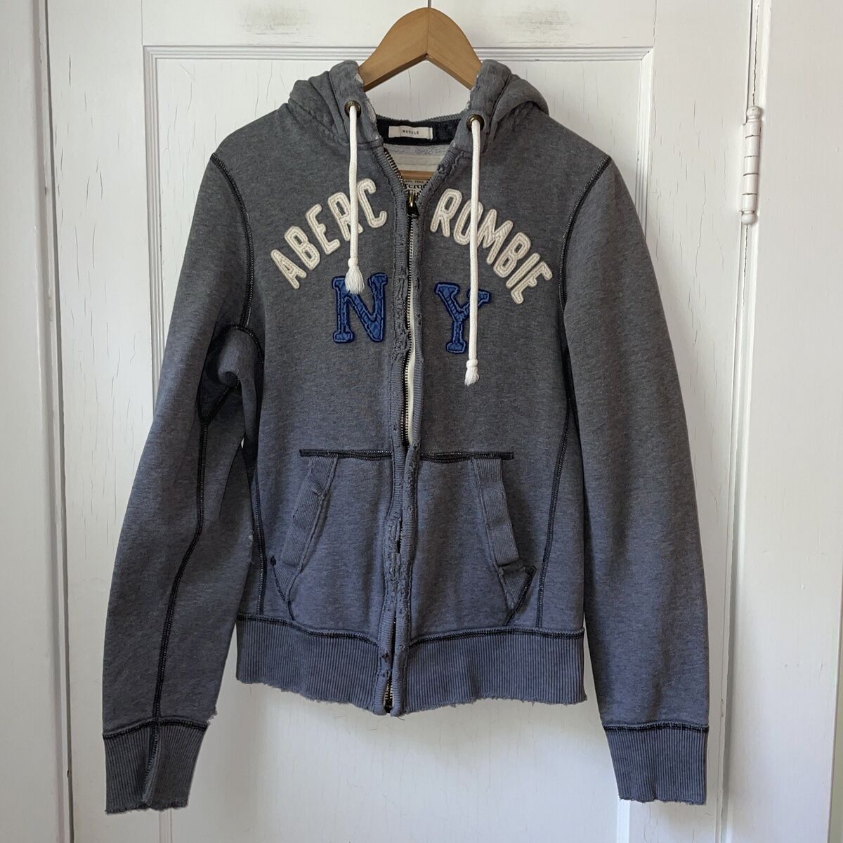 Abercrombie & Fitch NY Hoodie Mens S Y2K Muscle Distressed Abercrombie & Fitch NY Hoodie Mens S Y2K Muscle Distressed