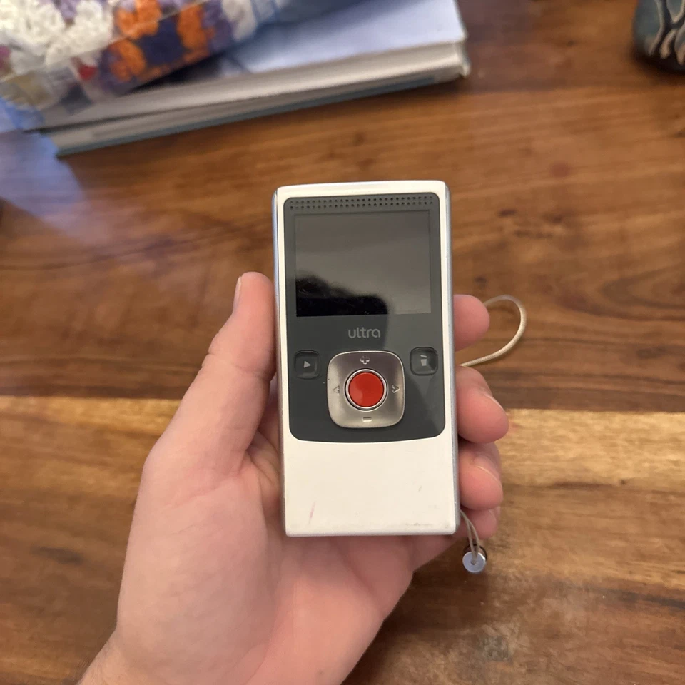 Ultra FLIP Video Camera 2 Generation Tipping Point Camcorder Model U1120W - Image 2 of 4