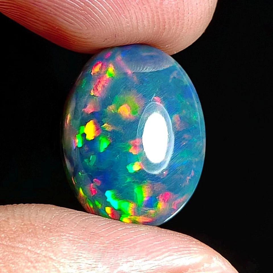 AAA+ Galaxy Ópalo de Fuego, Cabujón Ópalo Negro Etíope, Ópalo Forma Ovalada 8,20 ct. Foto 3 de 4