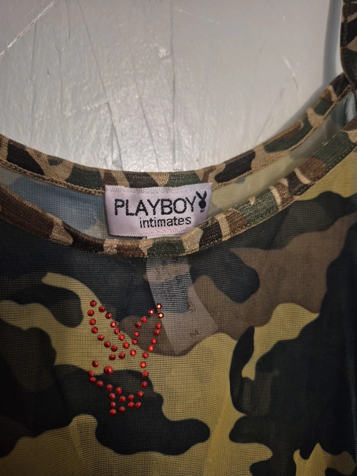 CAMISOLA CAMISOLA CAMUFLADA ÍNTIMA PLAYBOY Y2K De Colección Ver a Través Roja Estrás Cabeza de Conejo M Foto 3 de 4