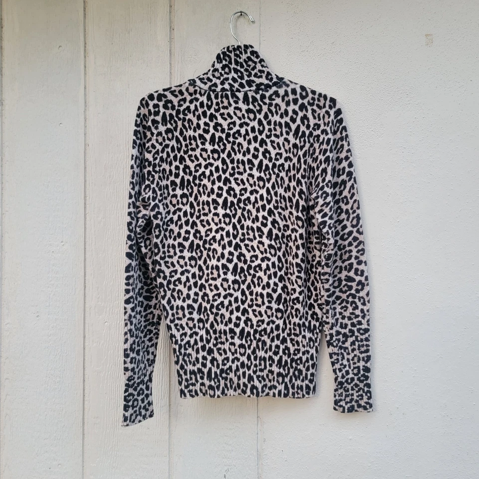 Boston Proper Leopard Print Cardigan Sweater Cotton Silk Wmms Sz Large Zip Cozy - Image 2 of 4