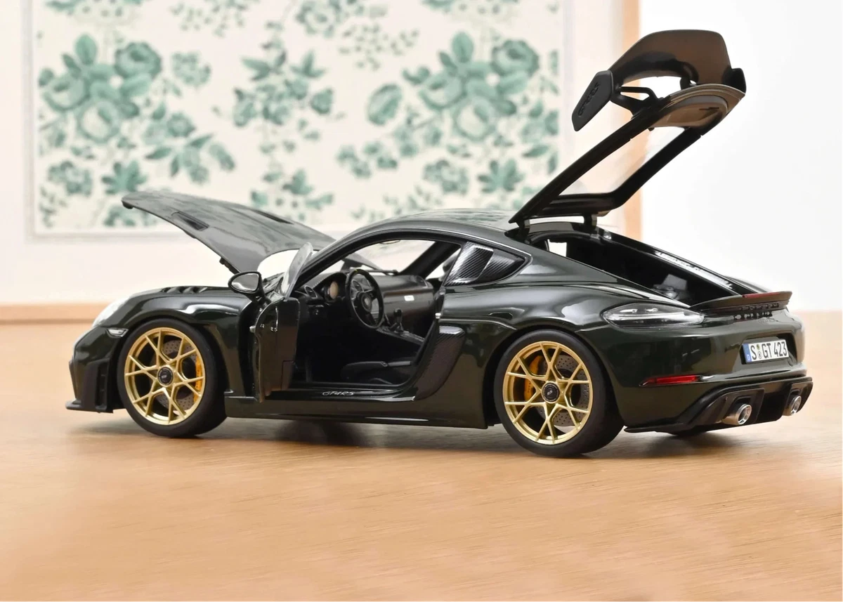 1:18 Porsche 718 Cayman GT4 RS Weissach 2023 -- Brewster Green -- Norev