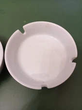 1 Single HIC Japan White 4.5in Round Ashtray Porcelain Ceramic With 3 Slots 