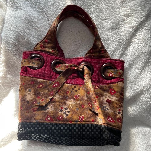 Country cottage Quilted shoulder red bag DIY sewing craft handmade hearts stars