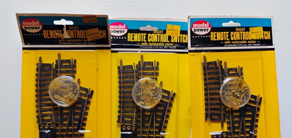 3 MODEL POWER RIGHT REMOTE CONTROL SWITCH W/ REPLACEABLE MOTOR STANDARD HO TRACK - Image 2 of 4