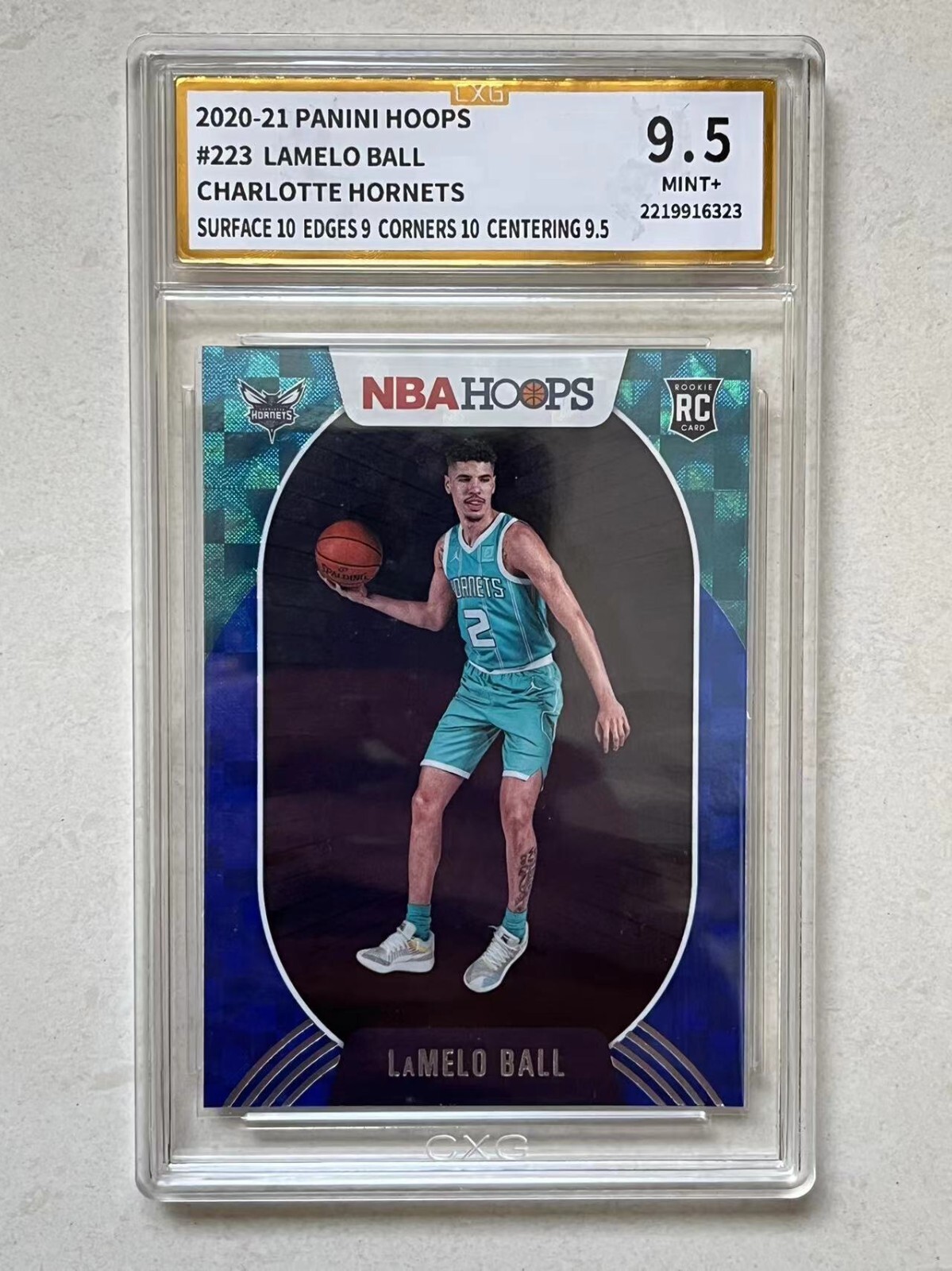2020-21 Panini Hoops Tmall Asia Lamelo Ball Blue Hyper #223 Rookie RC Mint+ 9.5