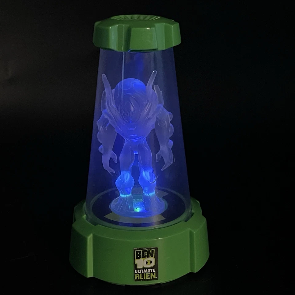 Фонарик Ben 10 Ultimate Редкий меняющийся персонаж свет 2009  - Изображение 4 из 4