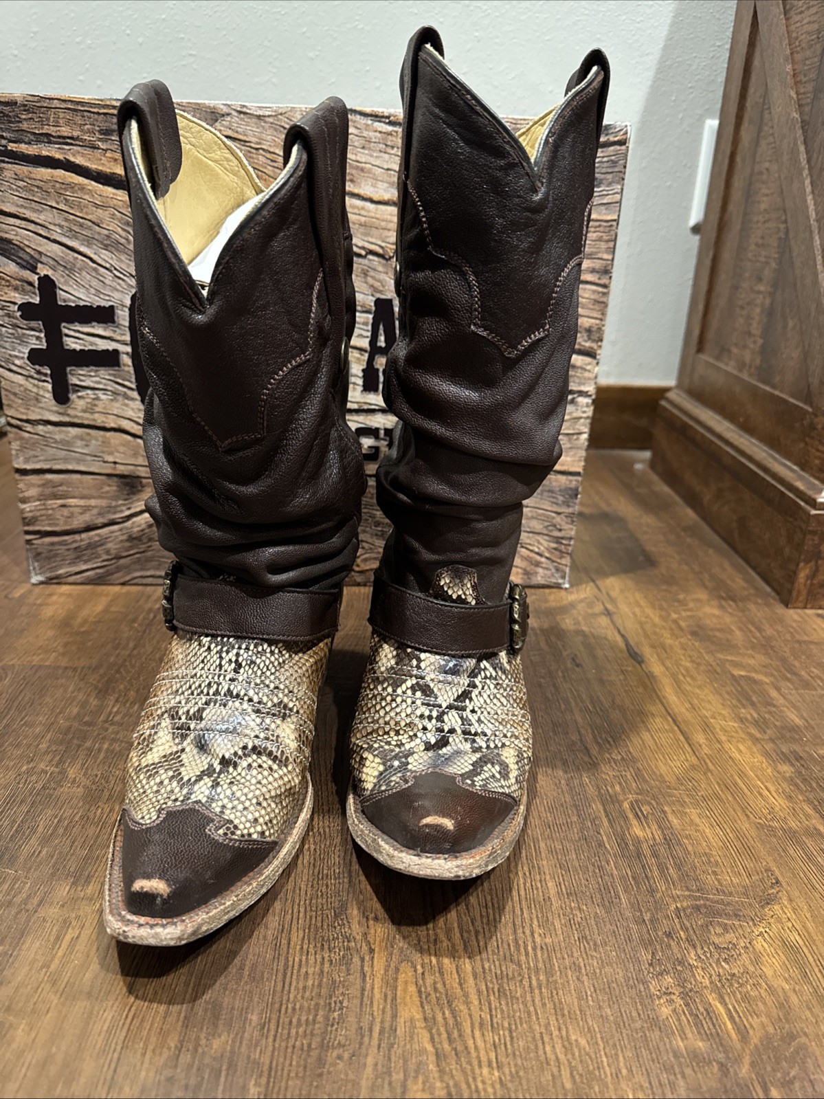 Corral Women's Silver/Brown Python Slouch Cowboy … - image 3