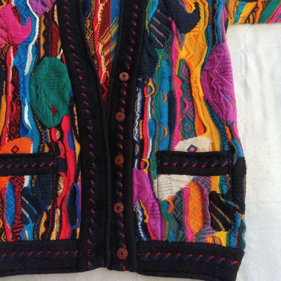 COOGI sweater 3D knit Cardigan 100% Wool Size XS Multicolor Body width 55cm - Image 4 of 4