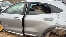 Porte arrière et accessoires Ford PUMA
