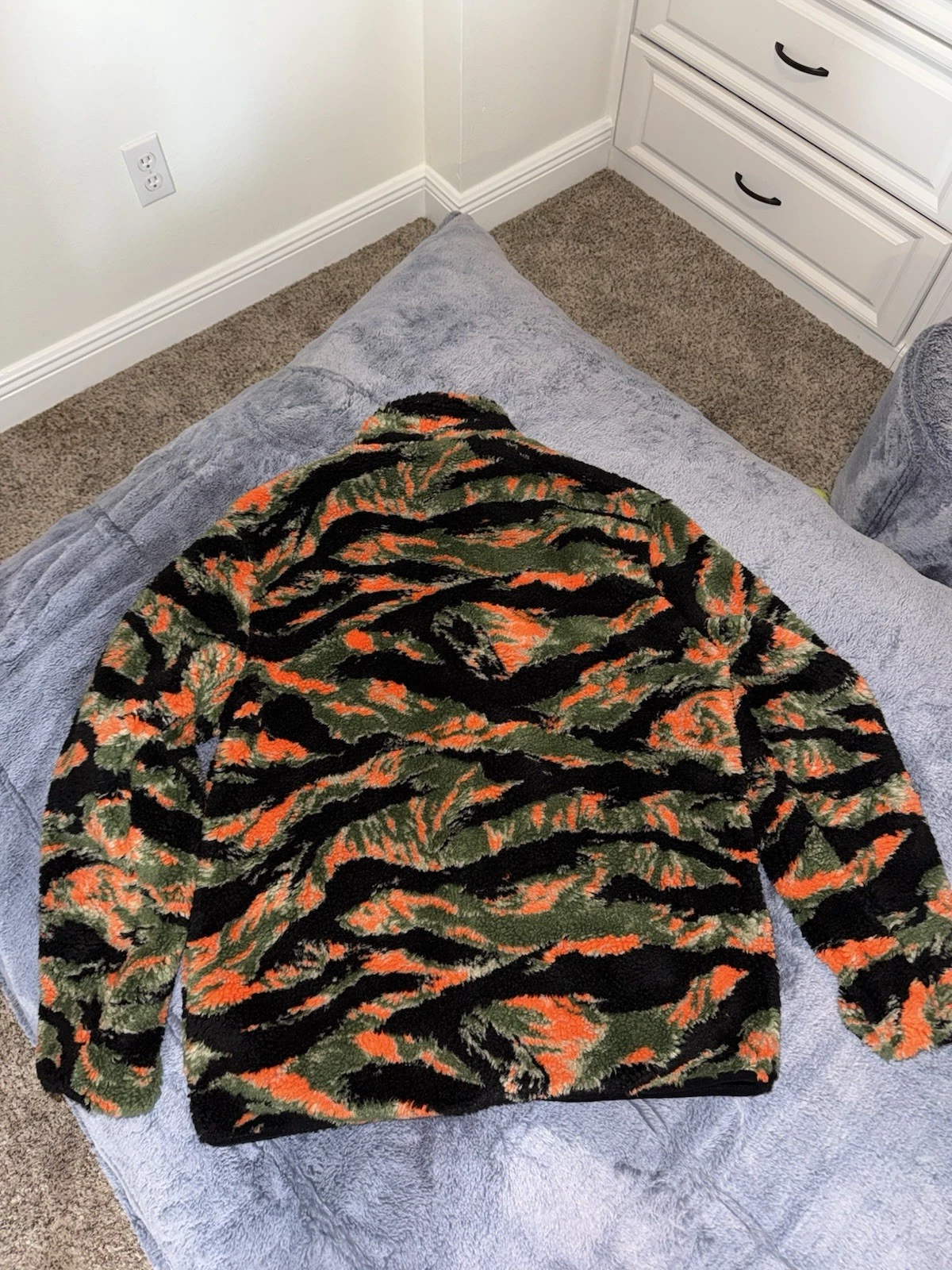 QILO x Noveske Gen II Sherp Agent Orange Tiger Camo Full Zip Fleece Jacket - product detail image 4