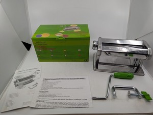 Makin's Professional Ultimate Clay Art Machine,Handle, Clamp, Instructions, Box