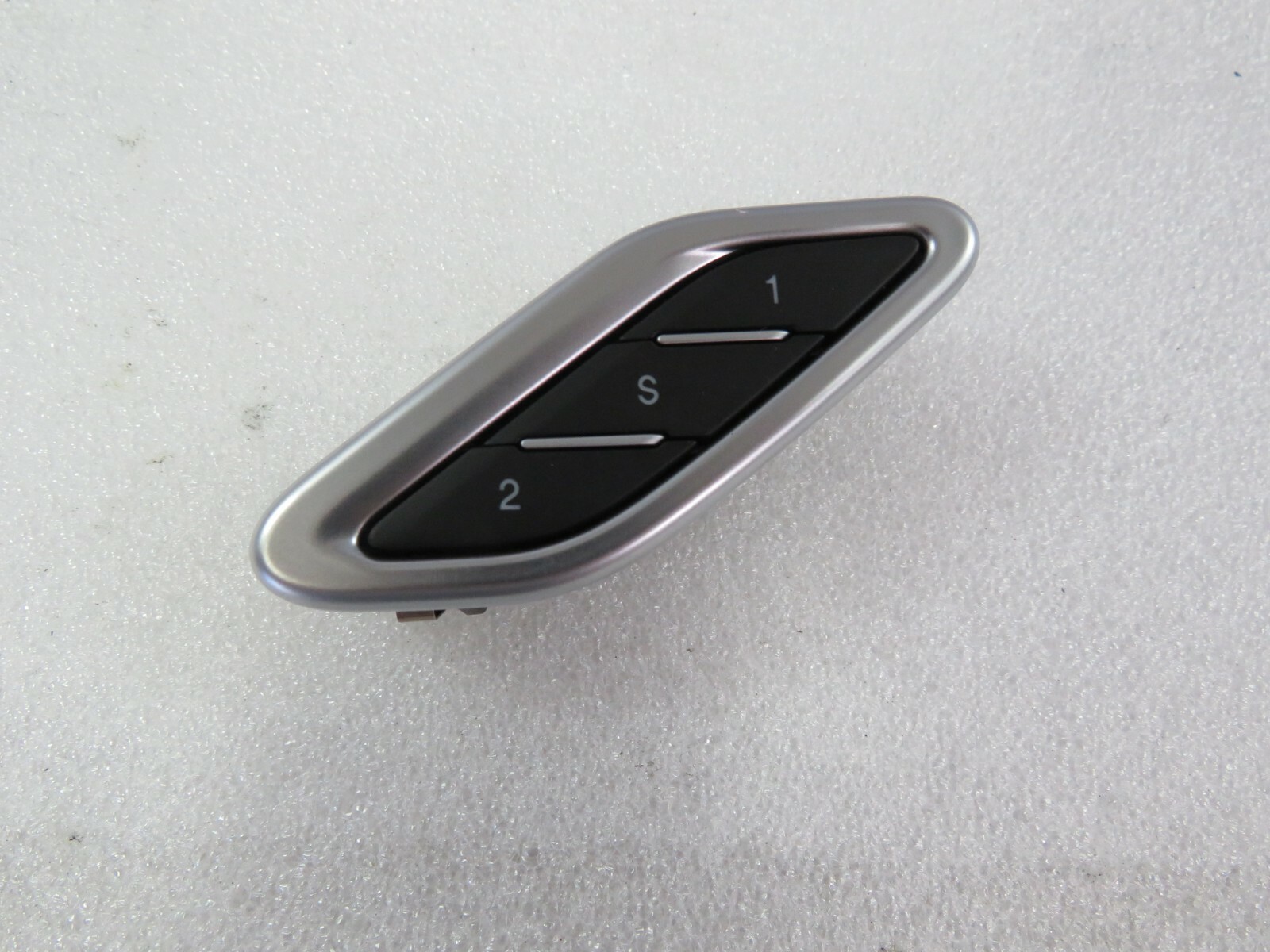 Maserati Ghibli, Driver's Seat Memory Switch Pack, Silver, Used, P/N 5179705