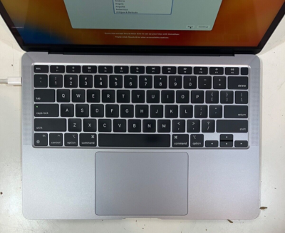 2020 Macbook Air Apple M1 3.2 Ghz CPU/GPU 8/7 Core | 16GB RAM