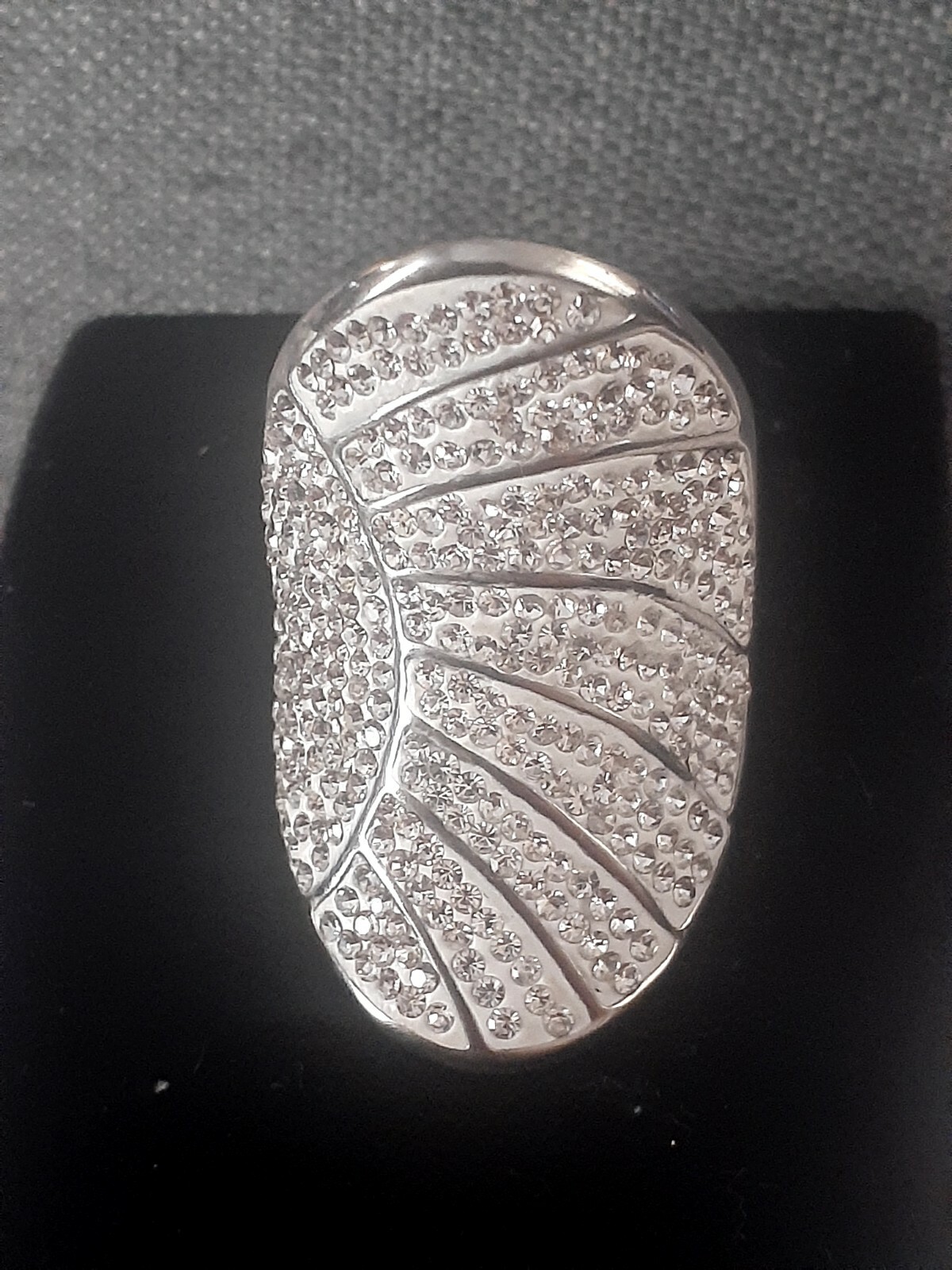 Rhinestone And Silvertone line pattern design Sta… - image 6