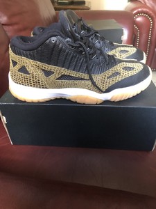 croc basketball shoes