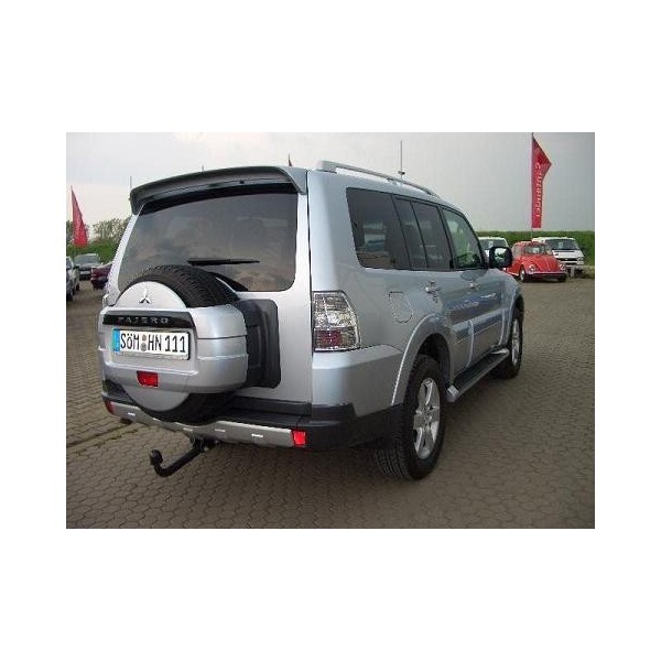 Attelage Pajero 2007- résout vos problèmes de traction lourde avec rotule équerre