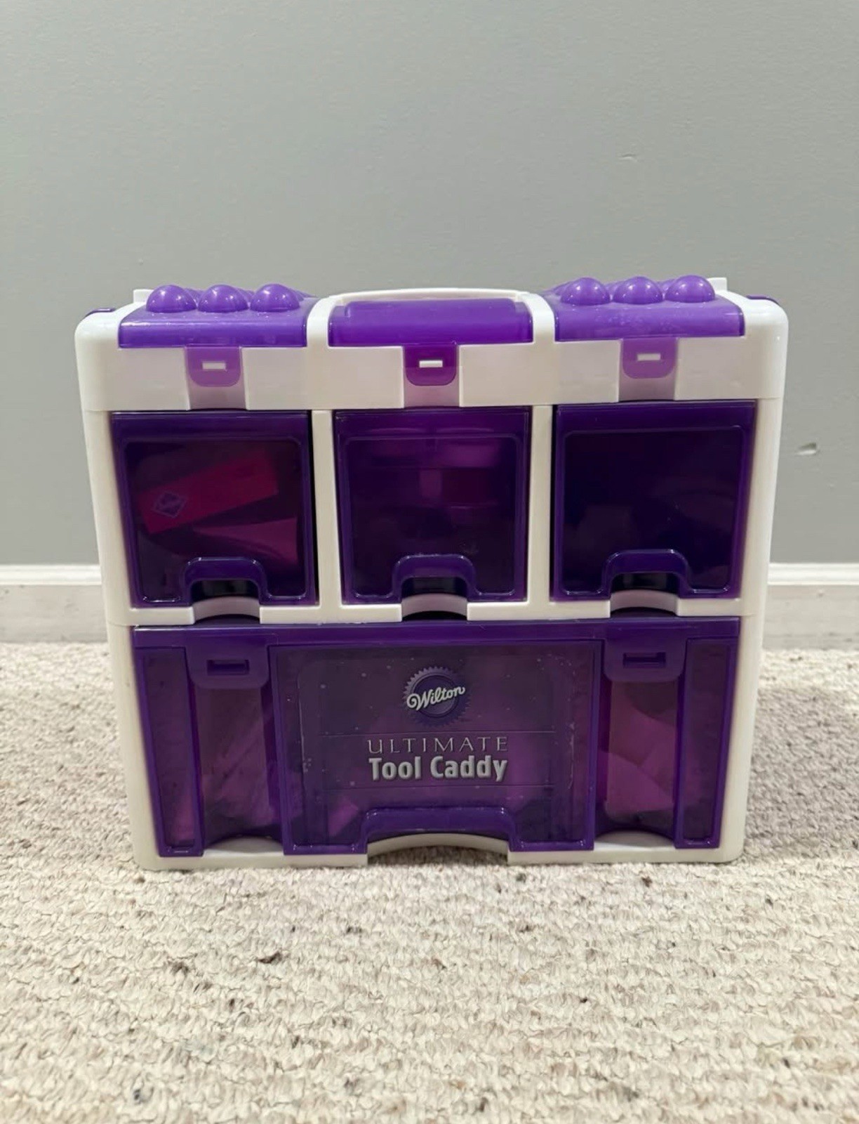 Wilton Cake Decorating Baking Tool Caddy Box with Organizer and Accessories