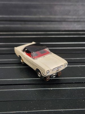 Aurora TJet 65 1965 White Mustang Black Hardtop Thunderjet Black Seats Red Inter