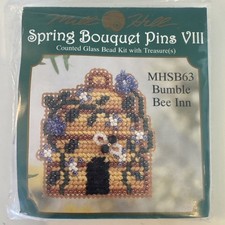Vintage 2001 Mill Hill Spring Bouquet Stitch Pins VIII BUMBLE BEE INN MHSB63